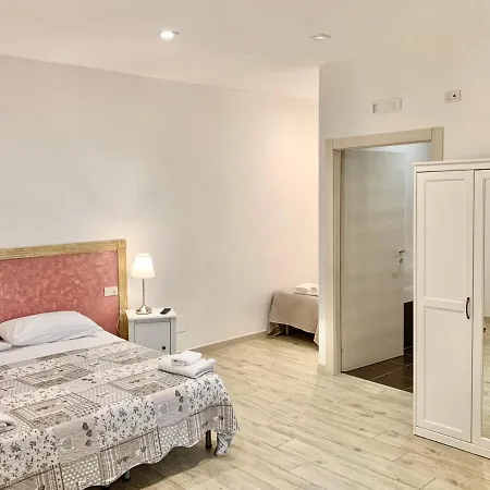 Romano B&B Bed & Breakfast 4*