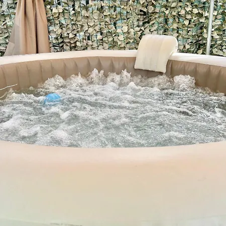 Romano B&B فندق مبيت وإفطار باري